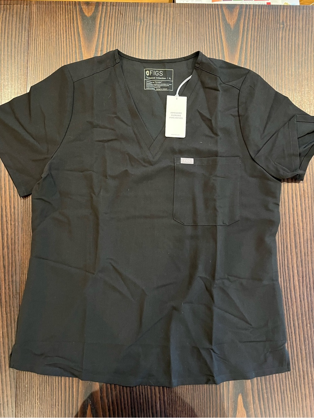 Figs Women’s Black V-Neck Short Sleeve Scrub Top